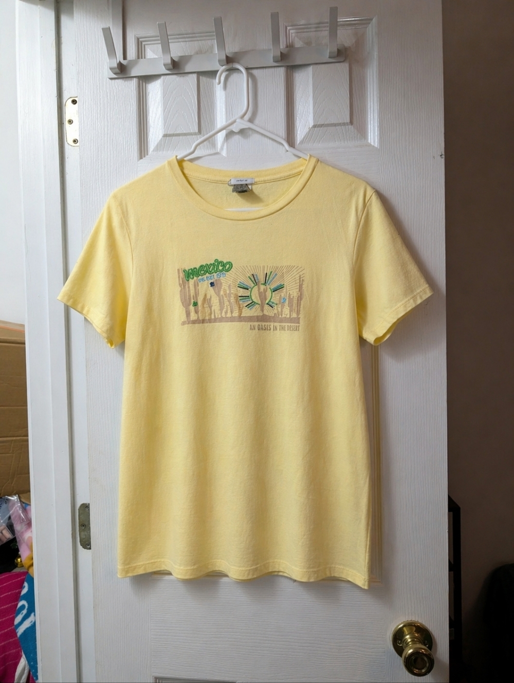 Old Navy Yellow Graphic Tee Women’s XL Mexico Desert Sun Oasis T-Shirt Short Sle